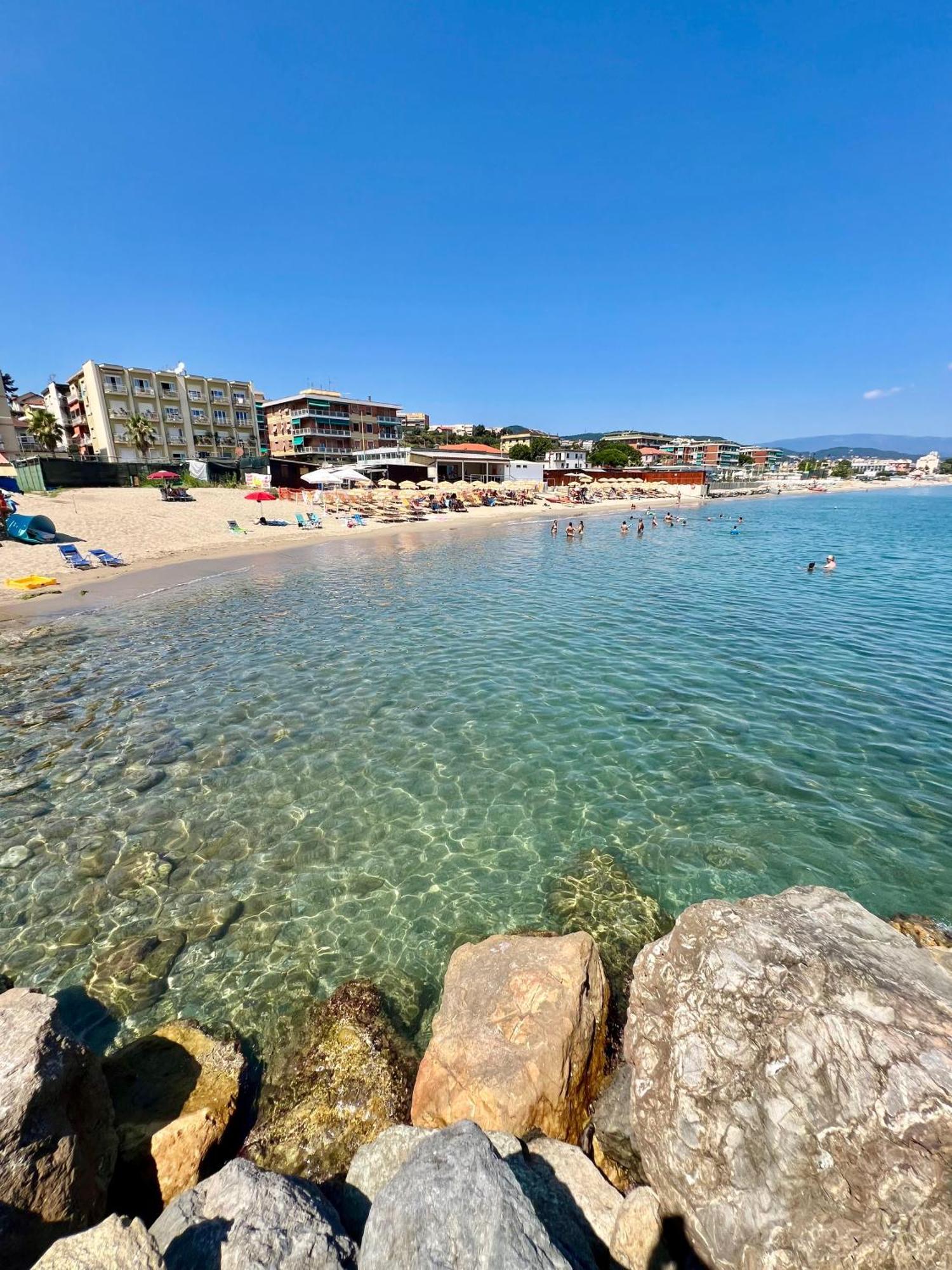 Appartamento Con Accesso Privato Spiaggia Savona Dış mekan fotoğraf